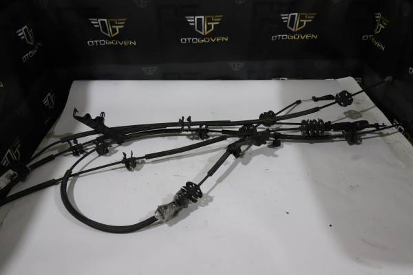 FORD CUSTOM 310 S 100 PS ÇIKMA PARÇA TRANSİT V363 SÜRGÜLÜ KAPI HALADI